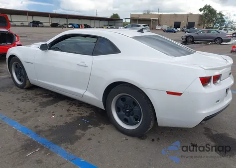 2013 Chevrolet Camaro 1Ls z USA, uszkodzony, nr VIN 2G1FE1E39D9238860